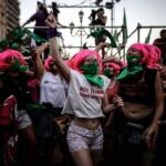 Explica Hugo López-Gatell que han bajado los contagios pero no los fallecimientos