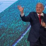 Ahora Samuel García y Mariana Rodríguez arman carnita asada en DIF