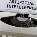 Jennifer López rompe nueve años de ayuno como cantante con un nuevo disco