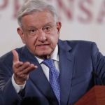 Apoyan artistas a Melissa Barrera