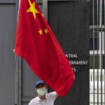 Travieso Arce sigue apoyando a boxeador que dejó en coma hace más de una década