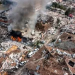 Encienden por primera vez un árbol navideño en Coyotepec